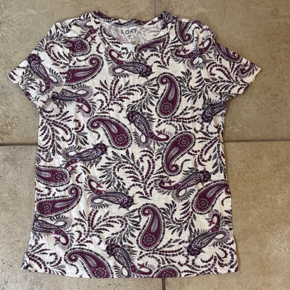 LOFT Tops - LOFT Short Sleeve Paisley Tee - Purple and White